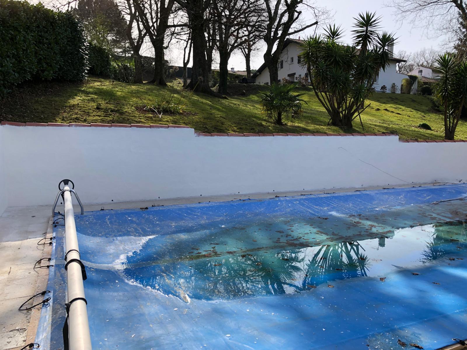 Rénovation peinture muret piscine Anglet